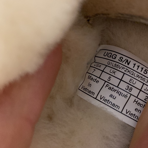 UGG |  Cluggette Fur Lined Slippers In Chestnut NEW In Box - Picture 11 of 11